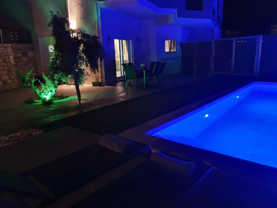 Villa Sheila With Private Pool Roumelí المظهر الخارجي الصورة