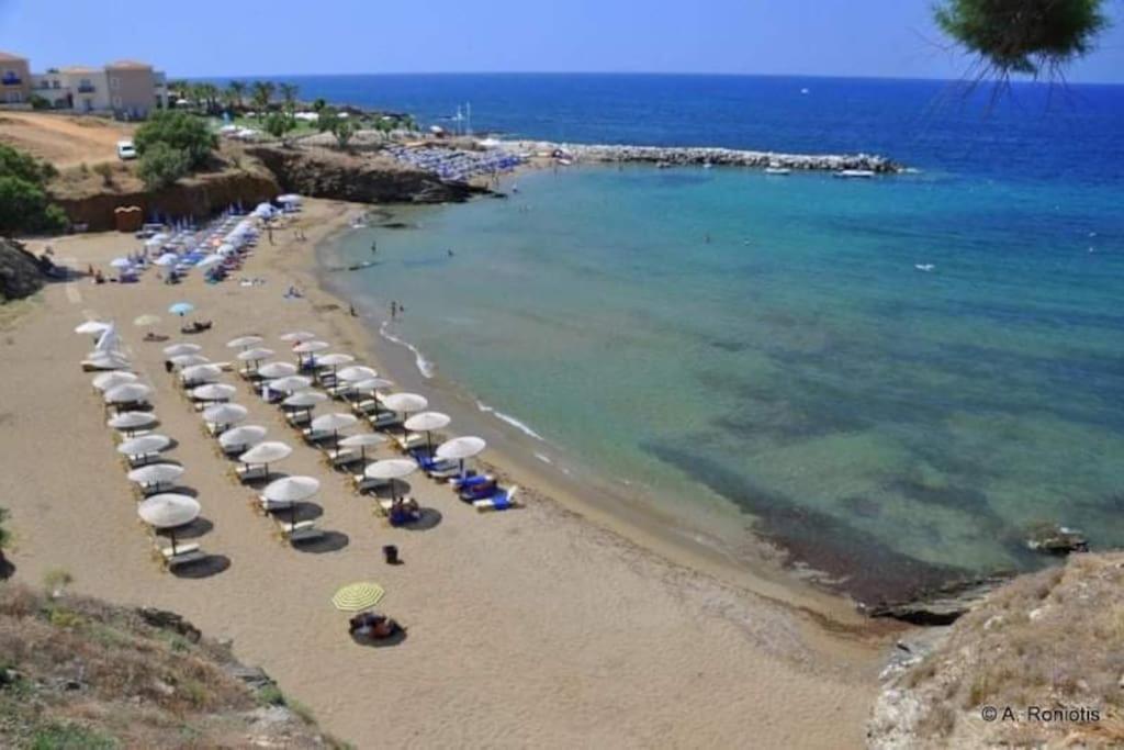 Villa Sheila With Private Pool Roumelí المظهر الخارجي الصورة